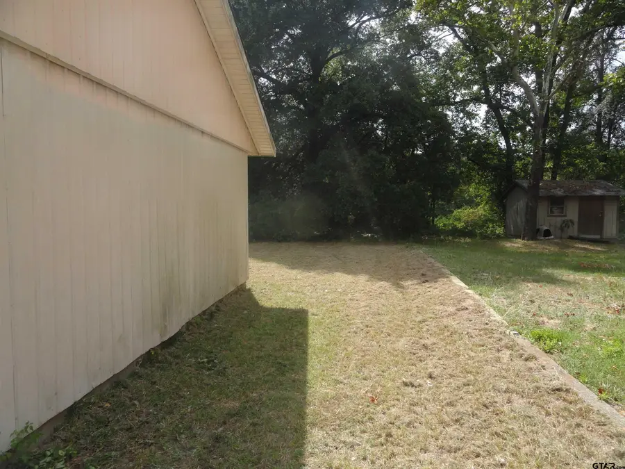 1521 S Academy Ave., Tyler, TX 75701 - #2