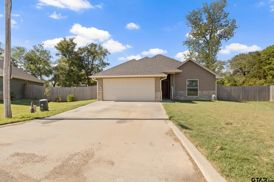 114 Oliver Wendell Ct, Mount Vernon, TX 75457 - #2