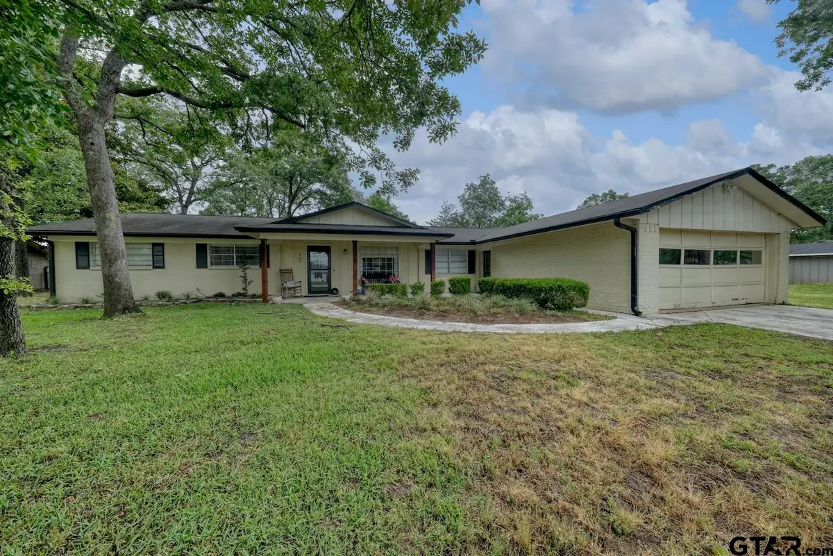 249 E Hideaway Ln, Hideaway, TX 75771 - #1
