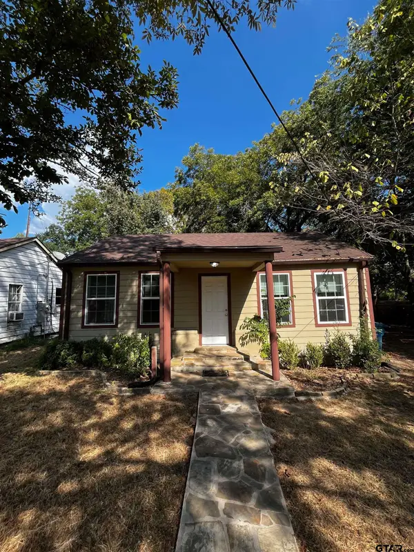 105 S Lide Ave, Mount Pleasant, TX 75455