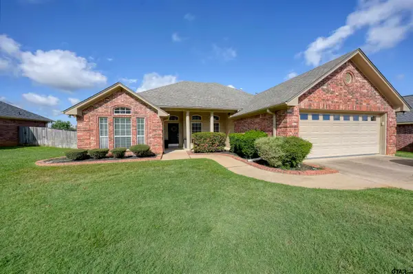 16594 Beauregard Drive, Tyler, TX 75703