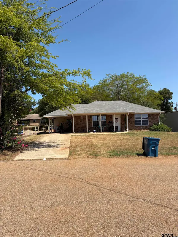 202 Scurry, Daingerfield, TX 75638