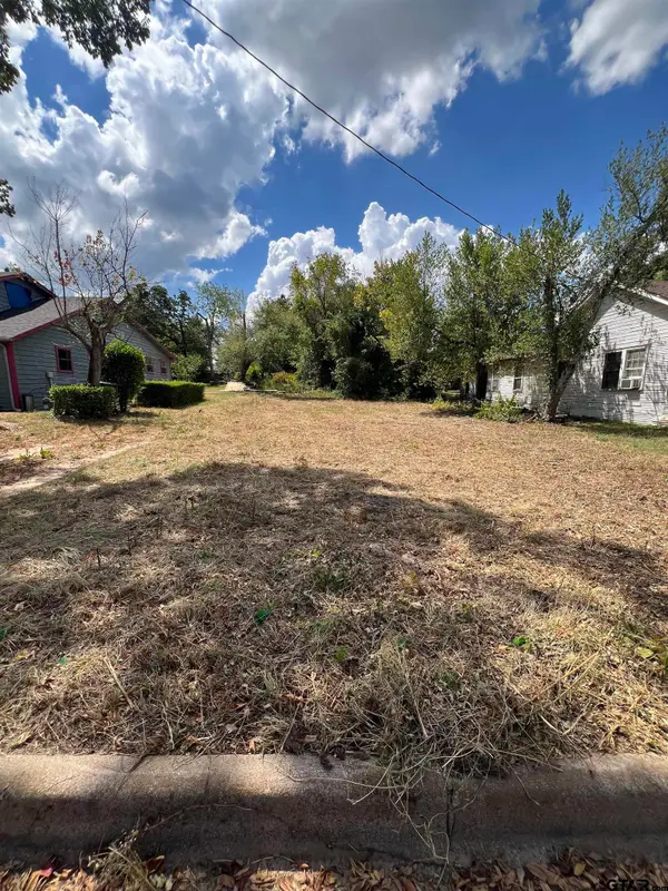 1918 W Jackson, Tyler, TX 75701
