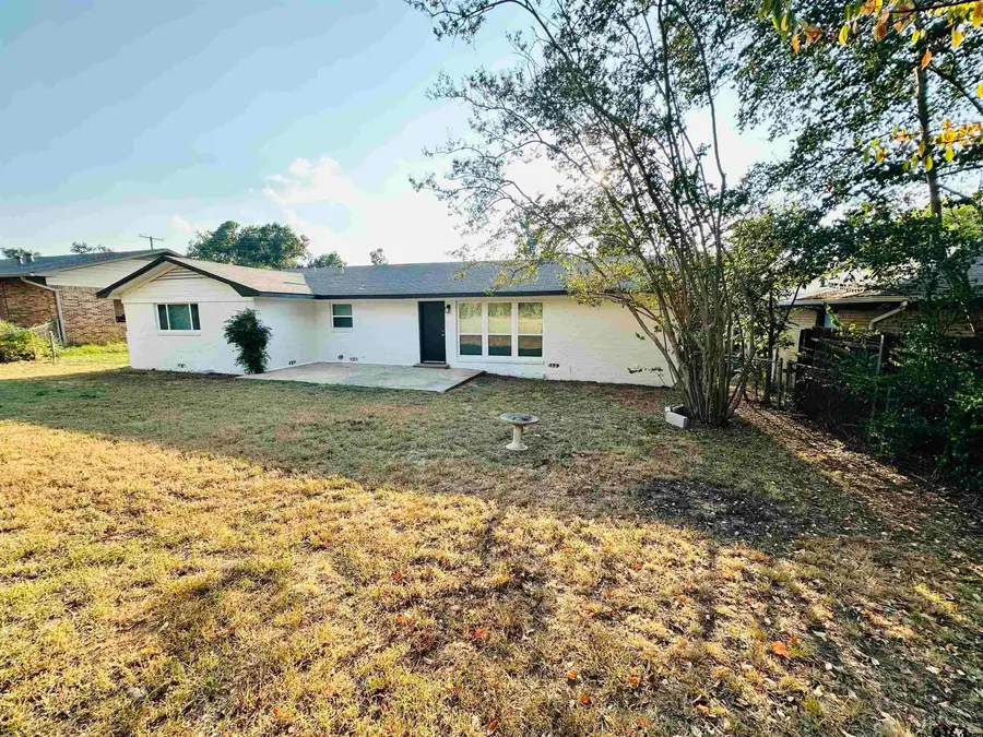 2116 Pine Crest, Tyler, TX 75701 - #2