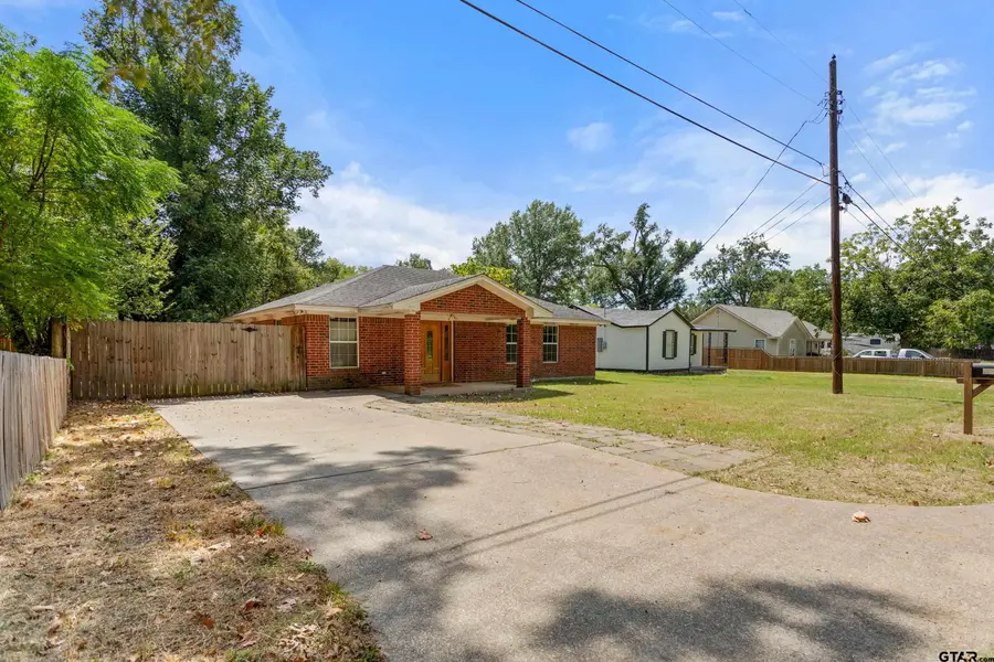 306 1/2 Jordan St, Tyler, TX 75702 - #3
