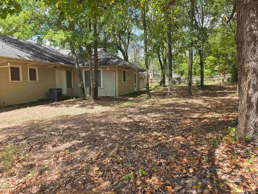602 Dallas St, Jacksonville, TX 75766 - #3