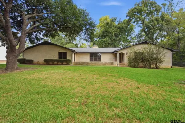 1314 Hillcrest, Jacksonville, TX 75766