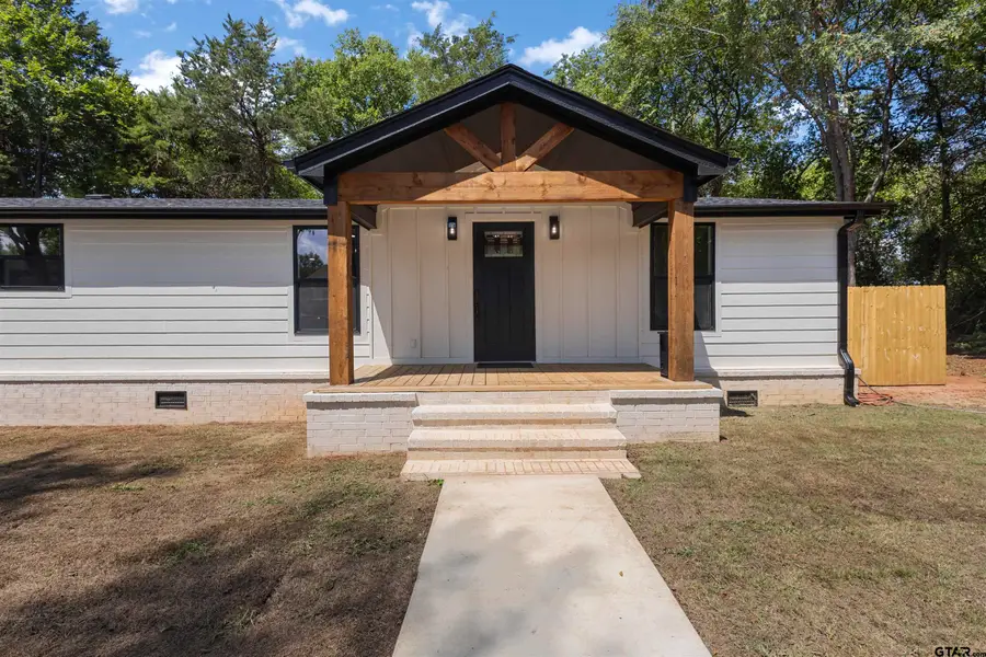 523 Almarion St, Bullard, TX 75757 - #2