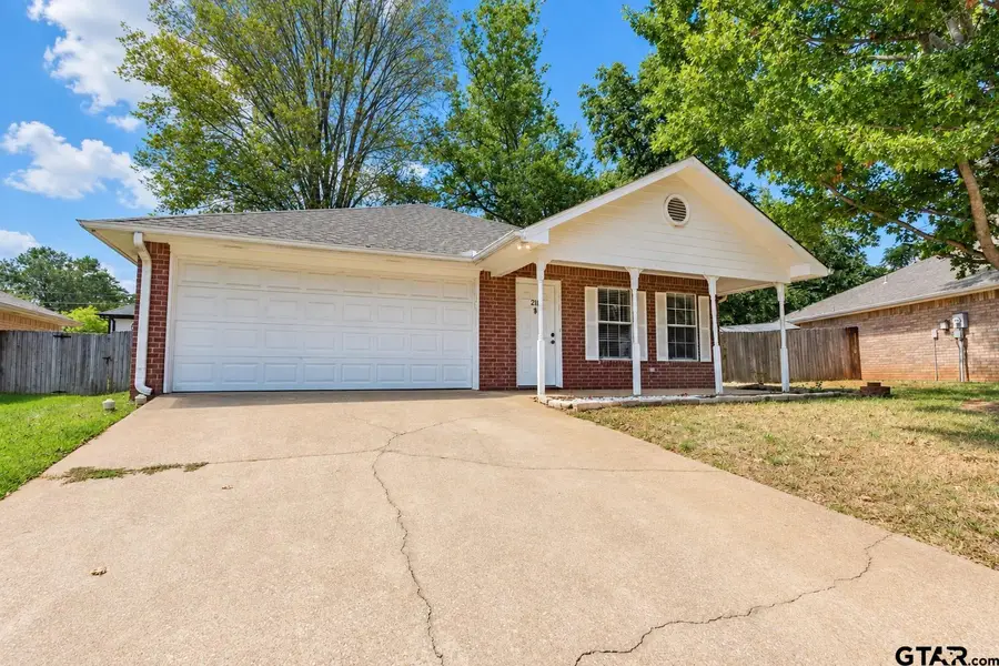 211 Willowbrook Ln, Whitehouse, TX 75791 - #2