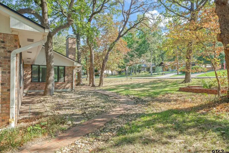 520 Dogwood Ln, Hideaway, TX 75771 - #2