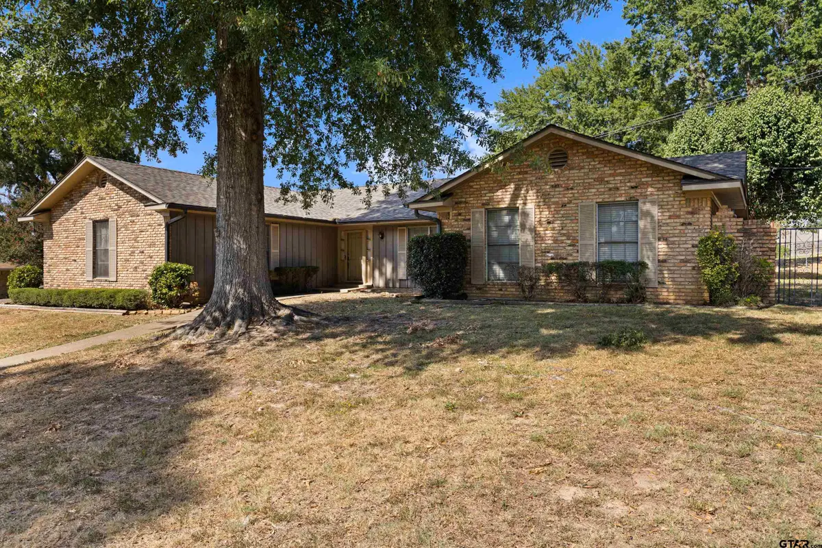 515 Berkshire Drive, Longview, TX 75605 - #1