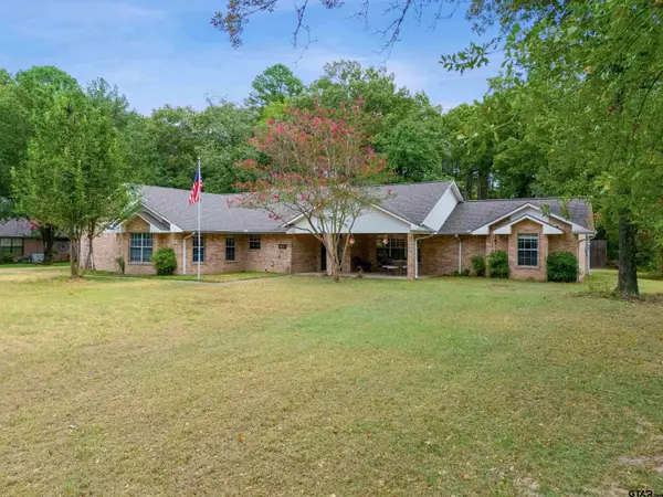 214 Lexington, Big Sandy, TX 75755