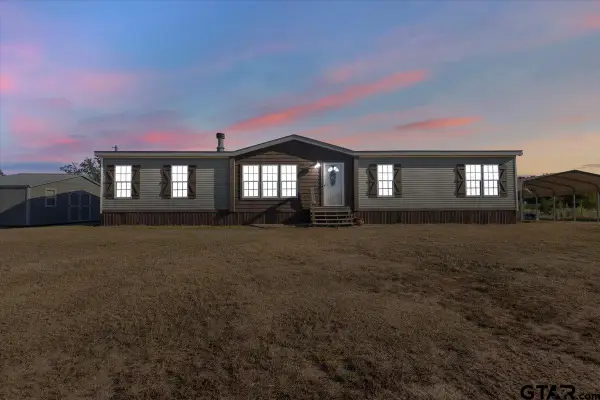 247 County Road 4304, Naples, TX 75568