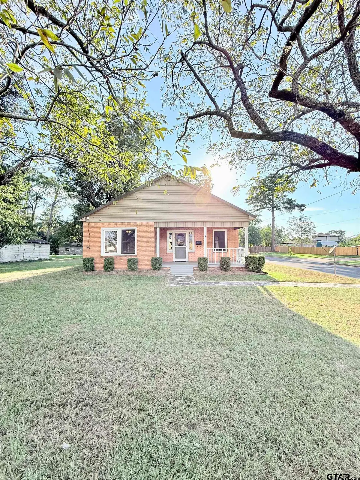1501 Crockett Rd, Palestine, TX 75801 - #1