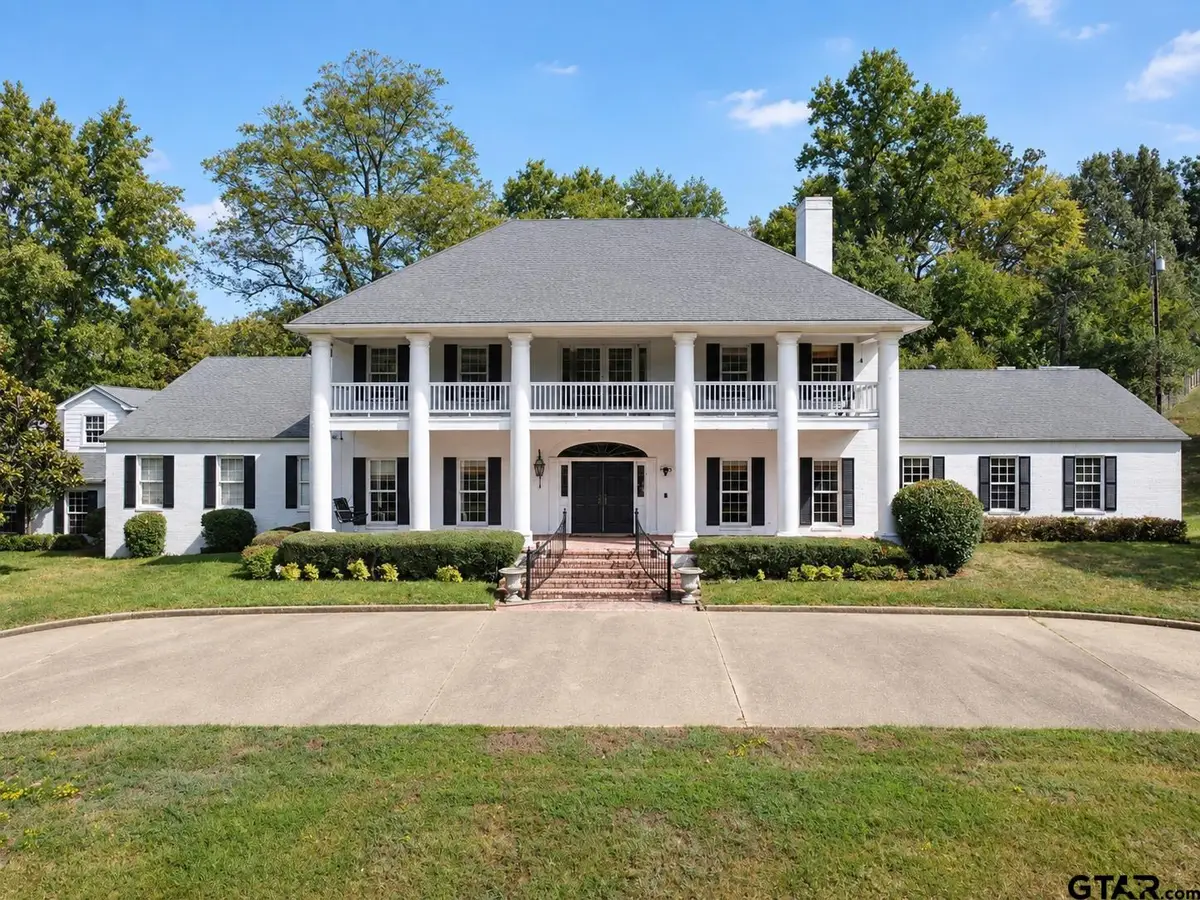 2800 Woodlake Dr, Tyler, TX 75701 - #1