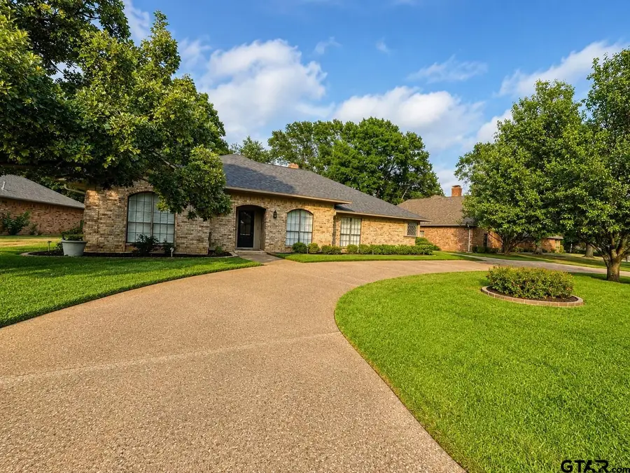 5908 Plantation Dr., Tyler, TX 75703 - #2