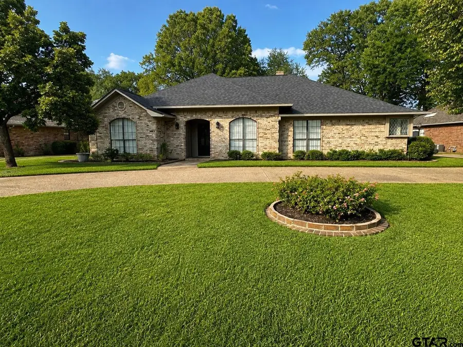 5908 Plantation Dr., Tyler, TX 75703 - #3