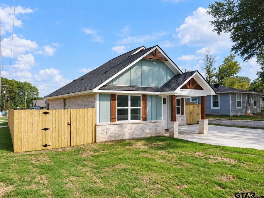 2921 N Border Ave, Tyler, TX 75702 - #3