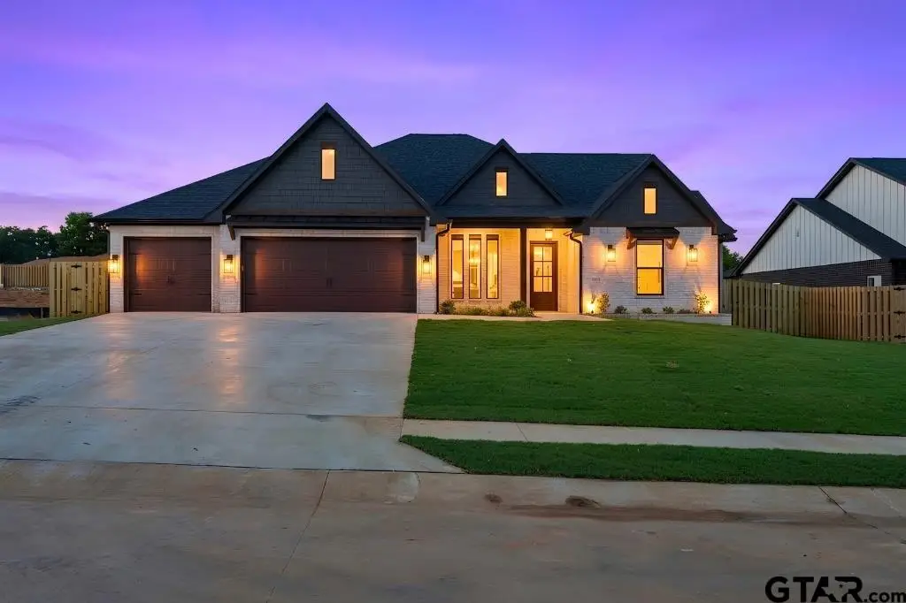 16426 Clearview Dr, Lindale, TX 75771 - #1