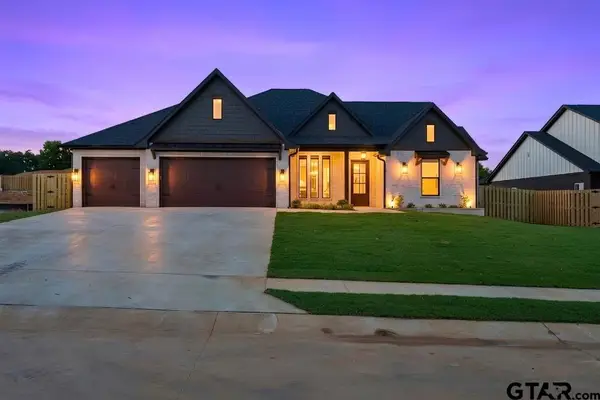 16426 Clearview Dr, Lindale, TX 75771