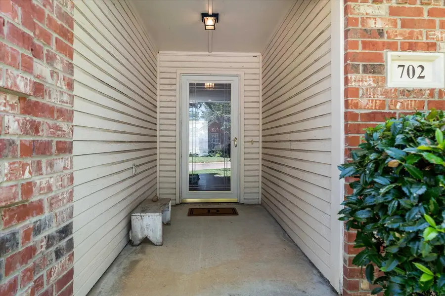 5401 Hollytree Dr. Unit 702, Tyler, TX 75703 - #3