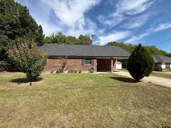 2209 Luther St, Tyler, TX 75701