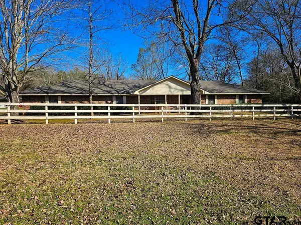 517 An County Road 147, Palestine, TX 75801