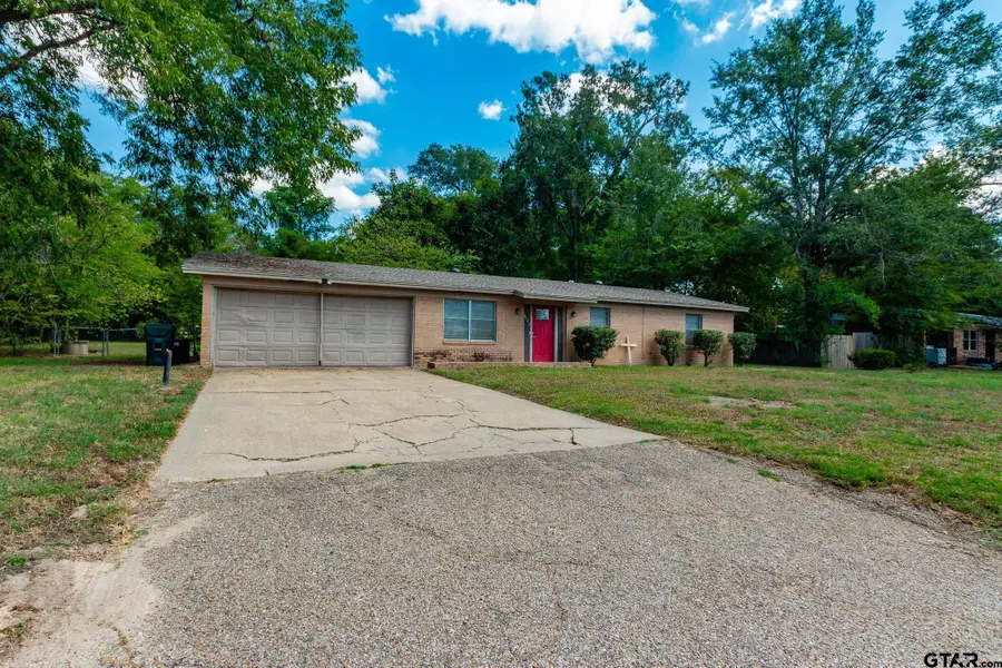 8142 Karen Dr, Tyler, TX 75703 - #2
