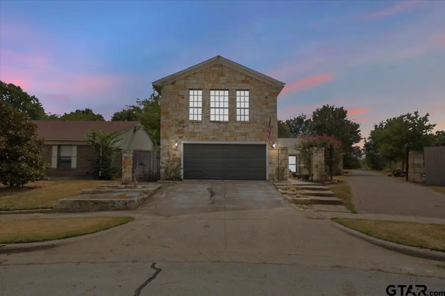 1911 Wisteria Ct., Flower Mound, TX 75022 - #2