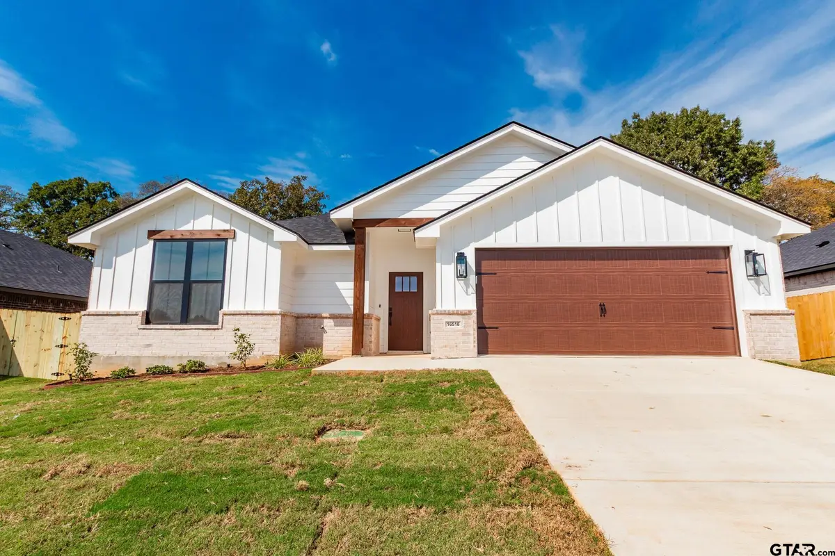 16518 Crossing Cir, Lindale, TX 75771 - #1