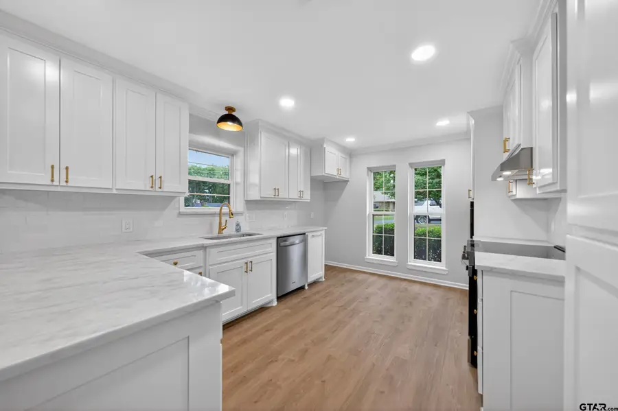 607 Hampton Hill Drive, Tyler, TX 75703 - #2