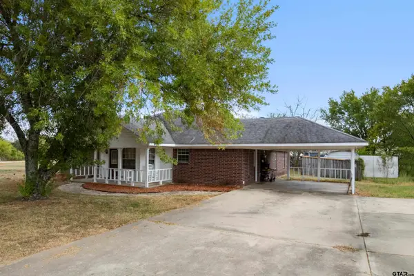 26 Cr 2045, Mt Vernon, TX 75457