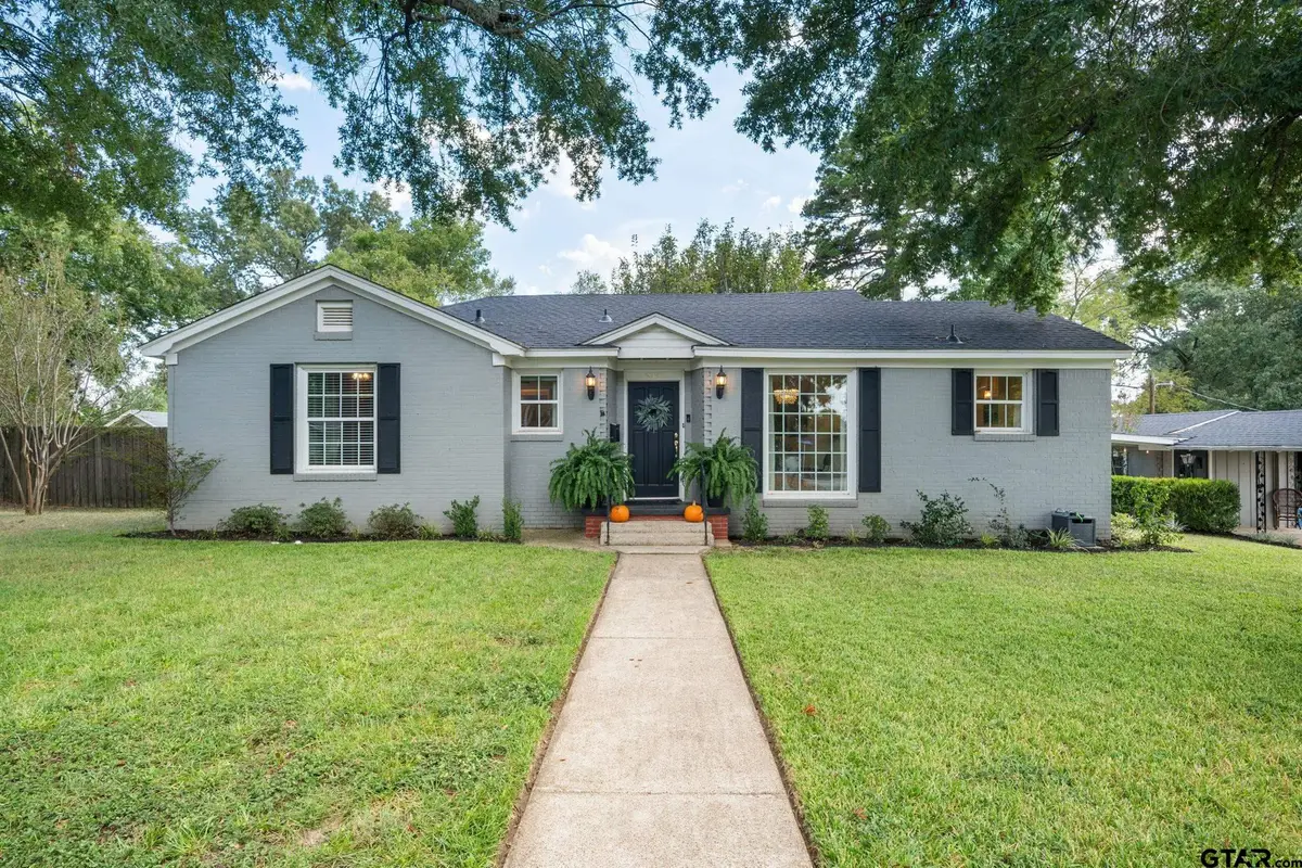 311 Shawnee Trl, Henderson, TX 75654 - #1
