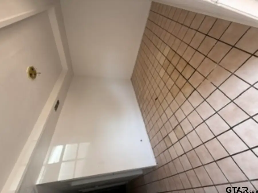 804 Travis, Jacksonville, TX 75766 - #3