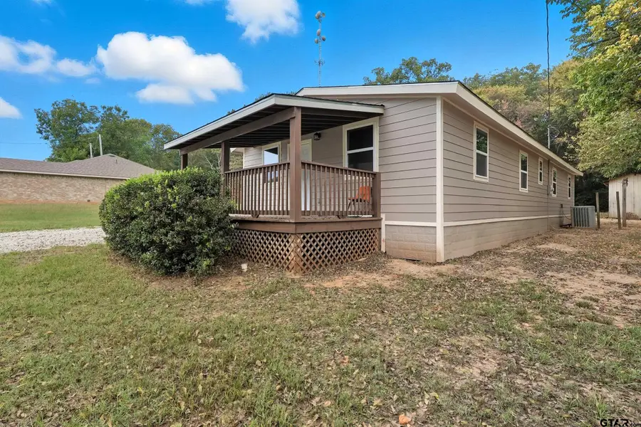 1005 E 9th, Mount Pleasant, TX 75455 - #3