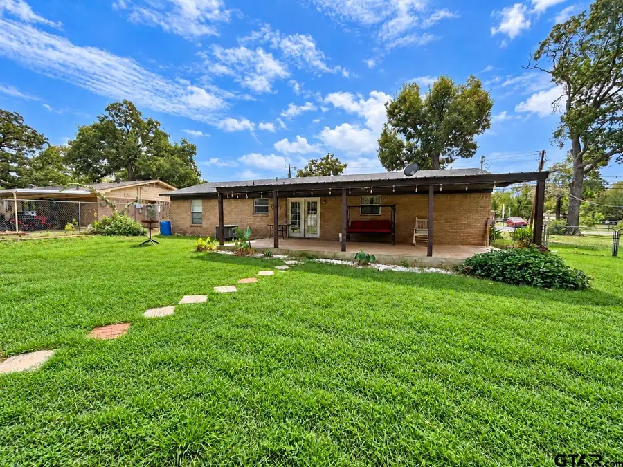 304 Bonita St, Jacksonville, TX 75766 - #3