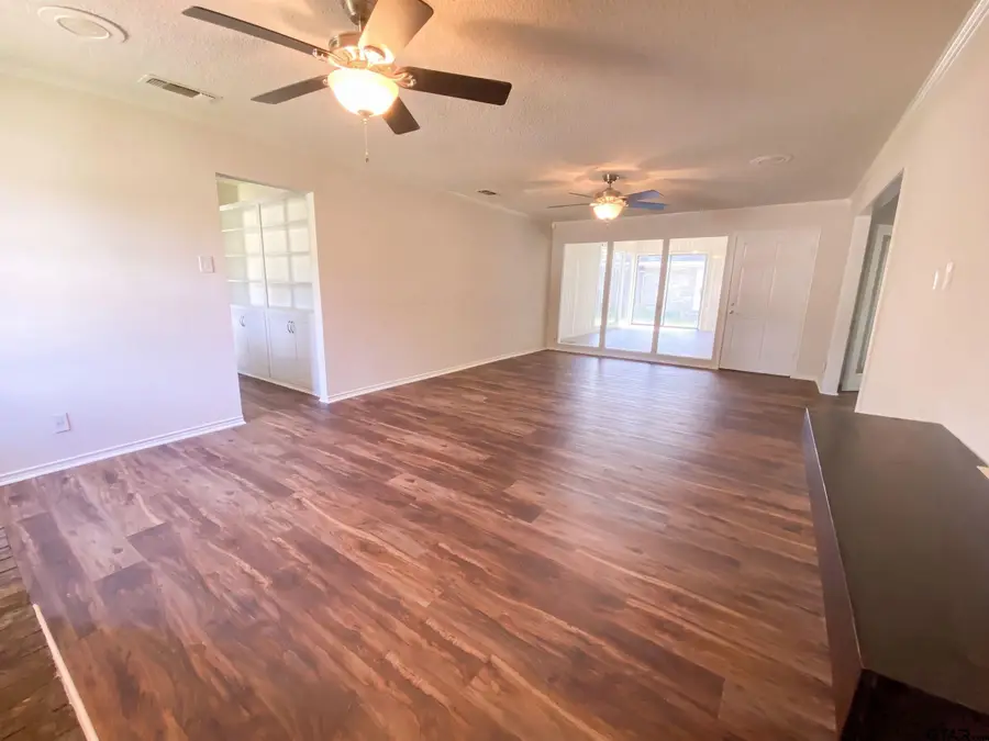 1607 Timberline Dr, Henderson, TX 75654 - #3