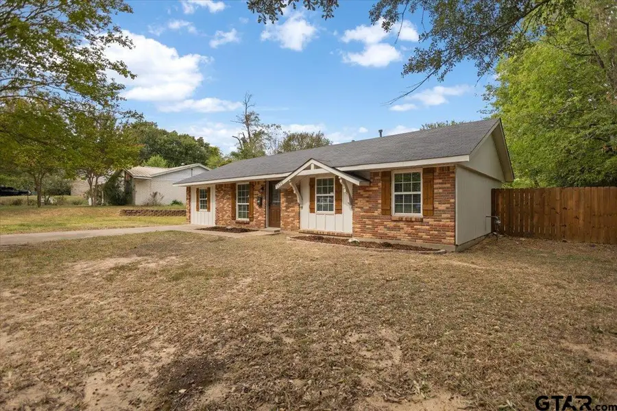 2428 Mckenzie Dr., Tyler, TX 75701 - #2