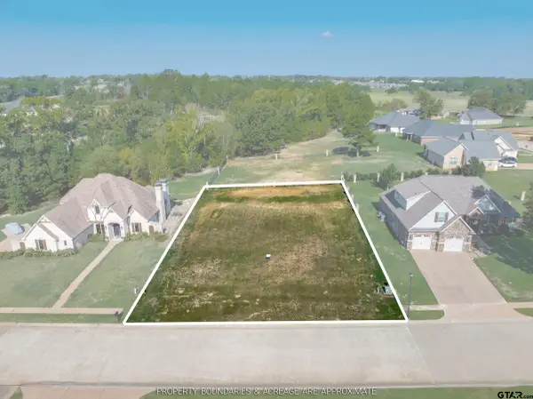 1505 Courtland Ln, Lindale, TX 75771