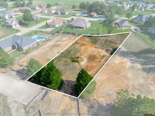 308 Colton Cv, Lindale, TX 75771