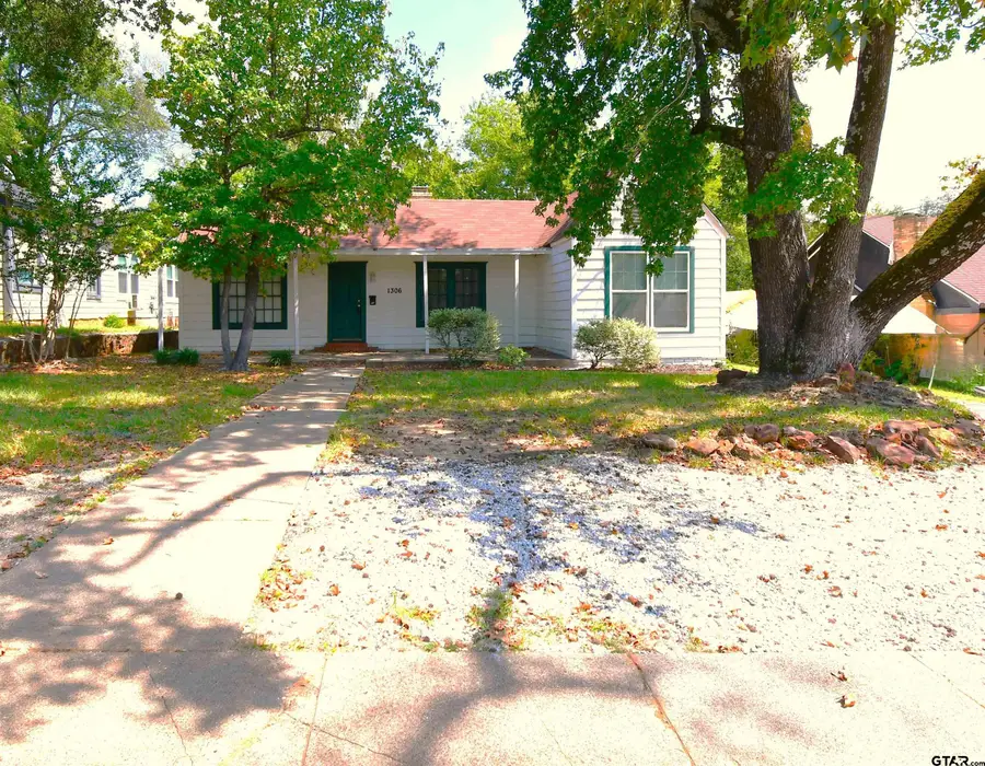 1306 S Glenwood Blvd, Tyler, TX 75701 - #3