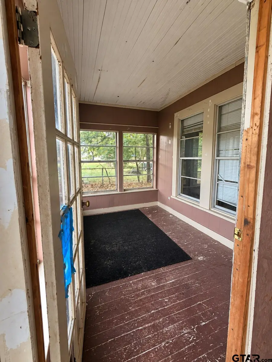 2412 E Houston St, Marshall, TX 75672 - #2