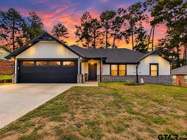 809 Scarlet Oak Street, Nacogdoches, TX 75964