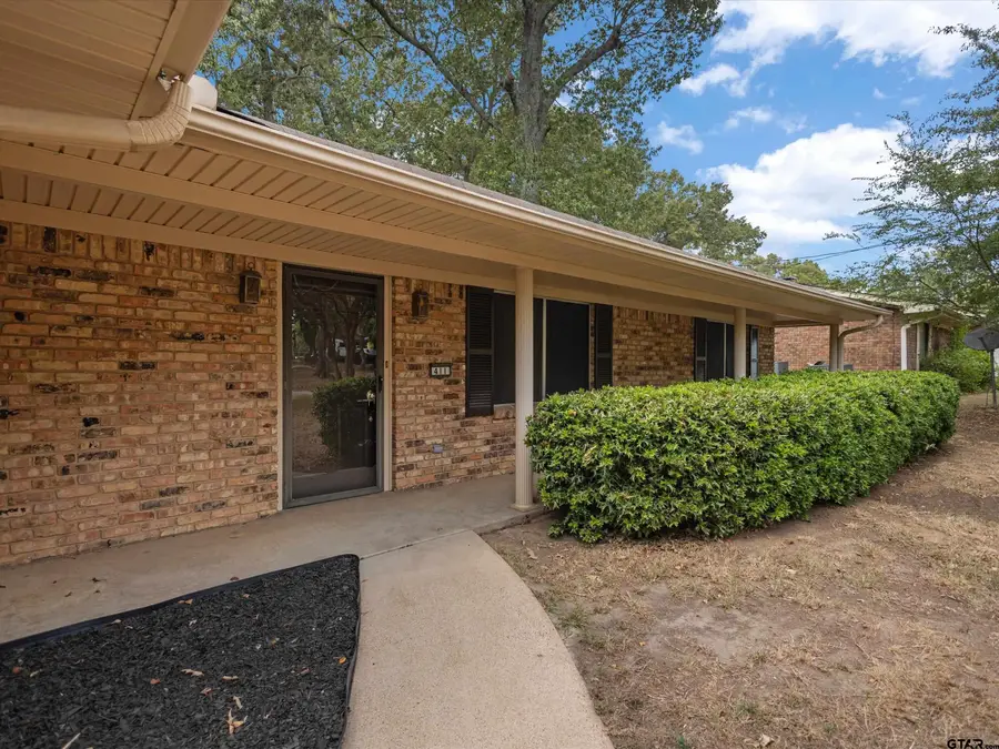 411 N Glencrest, White Oak, TX 75693 - #3