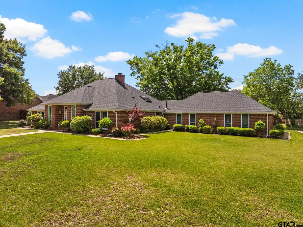 212 Turnberry Circle, Mount Pleasant, TX 75455 - #1