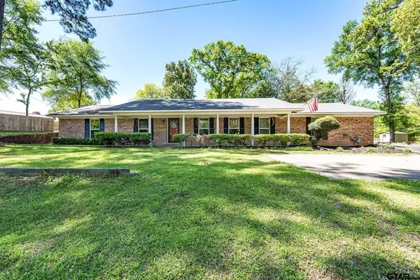 1084 S Main St, Rusk, TX 75785