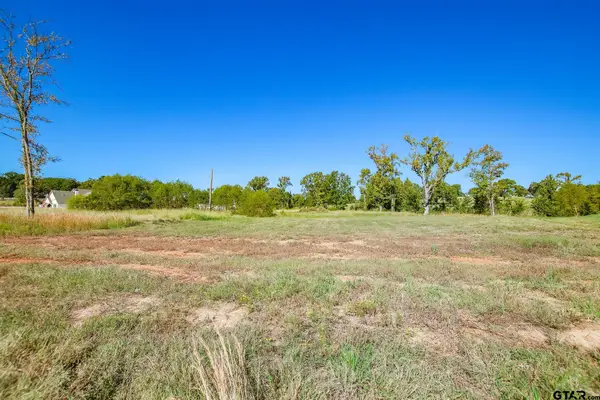 12144 Cotton St, Flint, TX 75762
