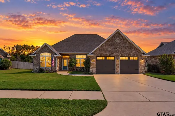 1513 White Bear Trl, Lindale, TX 75771