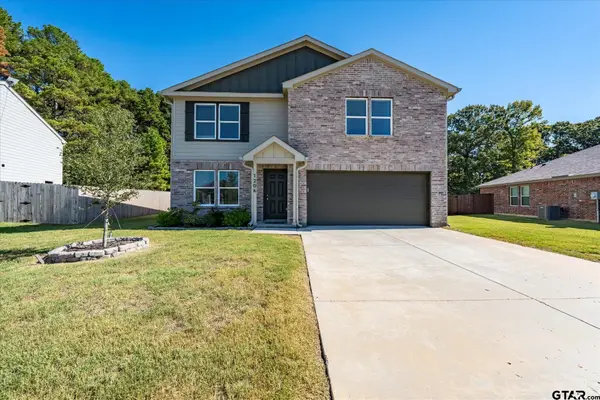 1206 River Oaks Ln, Chandler, TX 75758