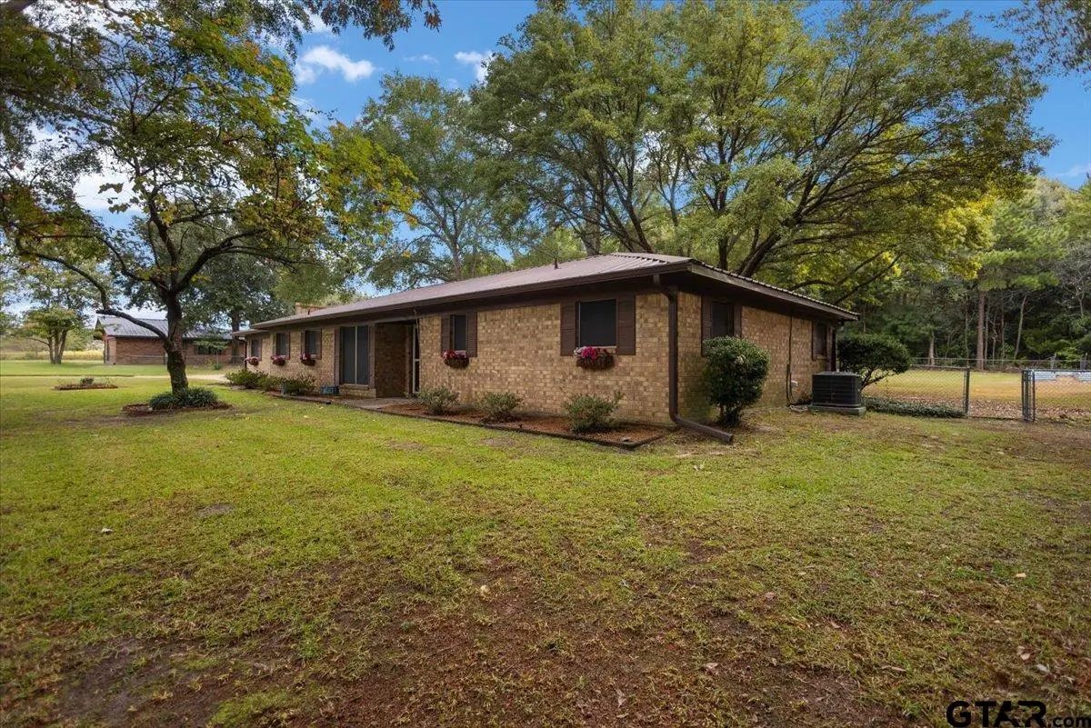 806 El Camino, Grapeland, TX 75844 - #1